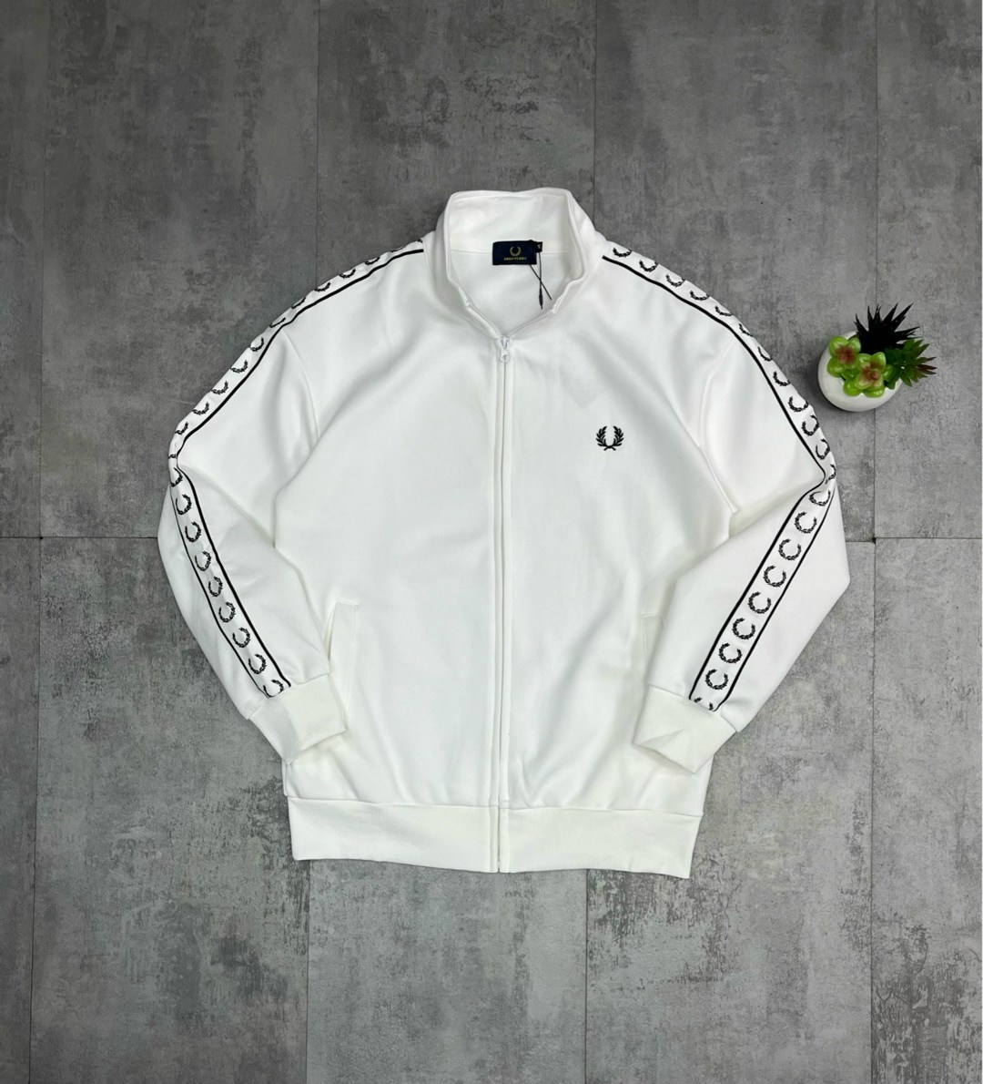 мужская кофта,fred perry олимпийка с лампасами,олимпийка фред перри белая,кофта fred perry,кофта для мужчин