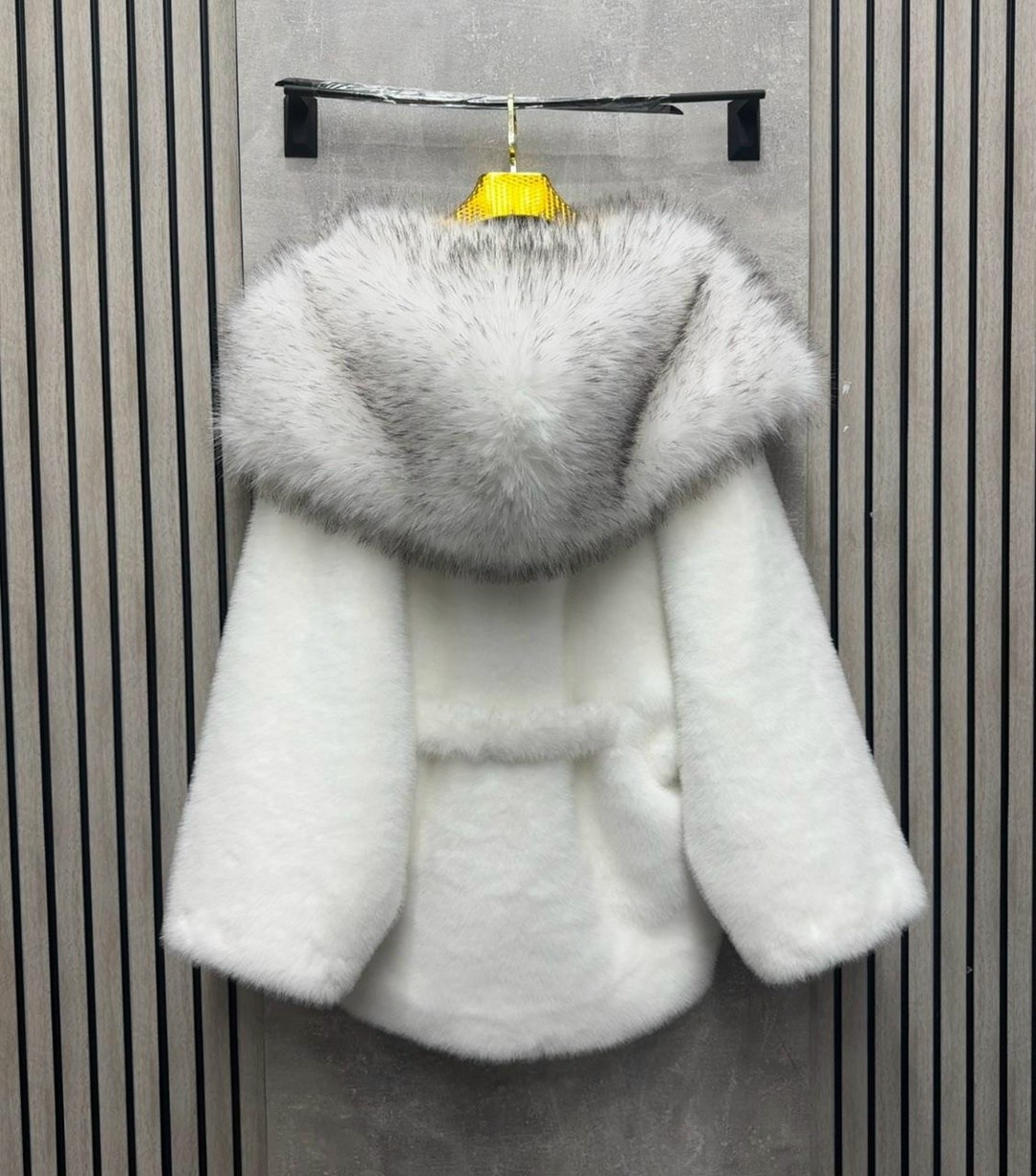 белая шуба,шуба искусственная,шуба из экомеха,шубка,шуба искусственная экошуба