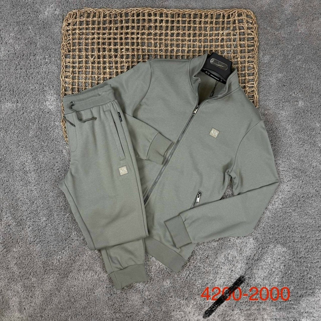 спортивный костюм calvin klein,спортивный костюм кельвин кляйн,спортивный костюм кельвин кляйн мужской,спортивный костюм armani,мужской спортивный костюм