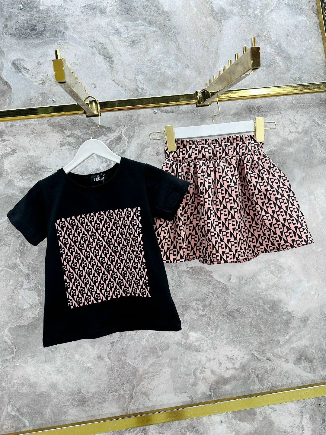 одежда комплект, диор,одежда для девочки,футболки комплект,костюм диор