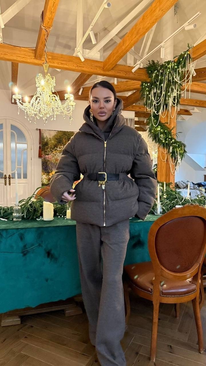 серый женский костюм тройка на флисе loro piana,темно-серый женский костюм тройка на флисе loro piana,женский костюм loro piana,костюм тройка miu miu,костюм тройка женский