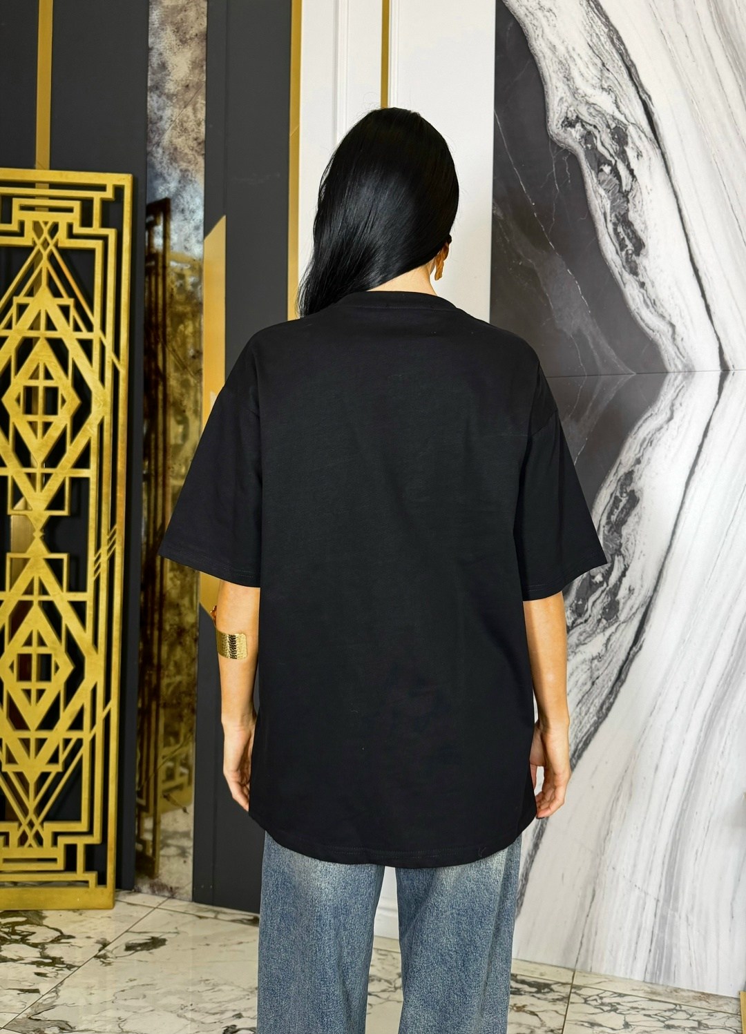 футболка оверсайз со стразам,футболка женская,футболка оверсайз женская,белая футболка оверсайз,футболка женская белая