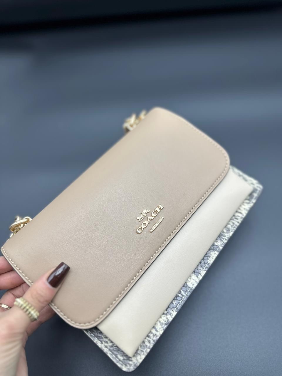 сумка coach женская,coach сумка на плечо,cумка coach,сумка coach klare crossbody,сумка женская coach klare ch0154 бежевая