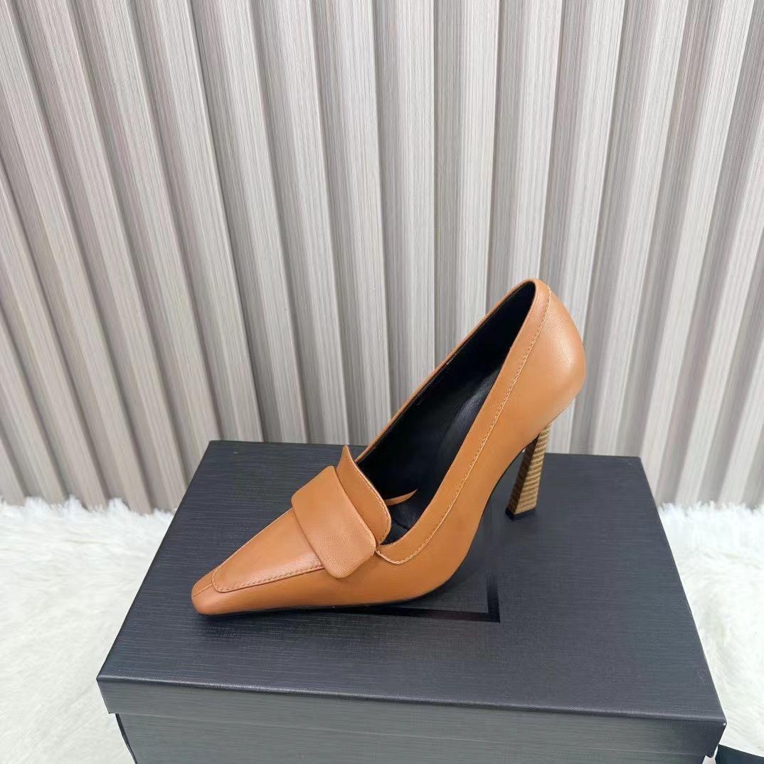 туфли yves saint laurent,saint laurent туфли,,туфли женские,туфли ив сен лоран с каблуком логотипом