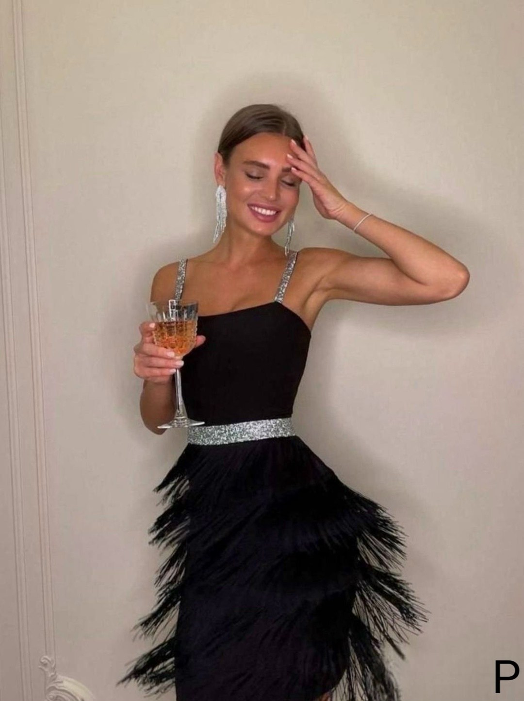 вечернее платье с бахромой,платья коктейльное,платье с бахромой,женские вечерние платья,вечернее платье с перьями