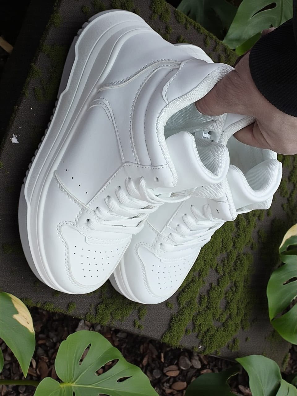 ,высокие белые кроссовки женские прада,кроссовки высокие женские,белые высокие кроссовки,белые высокие кроссовки женские