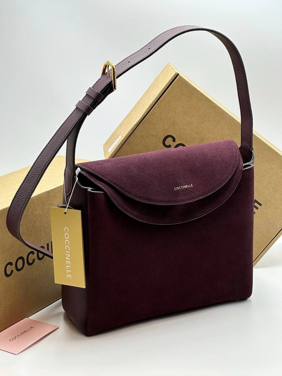 сумка женская coccinelle натуральная замша,сумка coccinelle,замшевая сумка coccinelle,замшевая сумка через плечо eclyps из матовой кожи coccinelle черный,сумка coccinelli натуральная замша 25 × 16 × 6