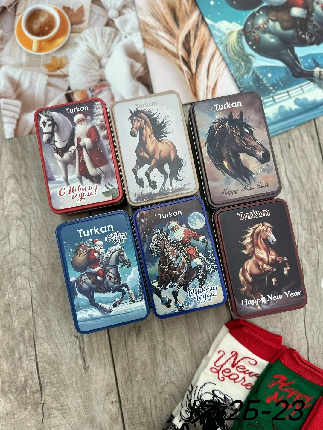 подарочная упаковка,жестяная коробка,новогодние подарки,носки в металлической коробке,новогодние носки набор
