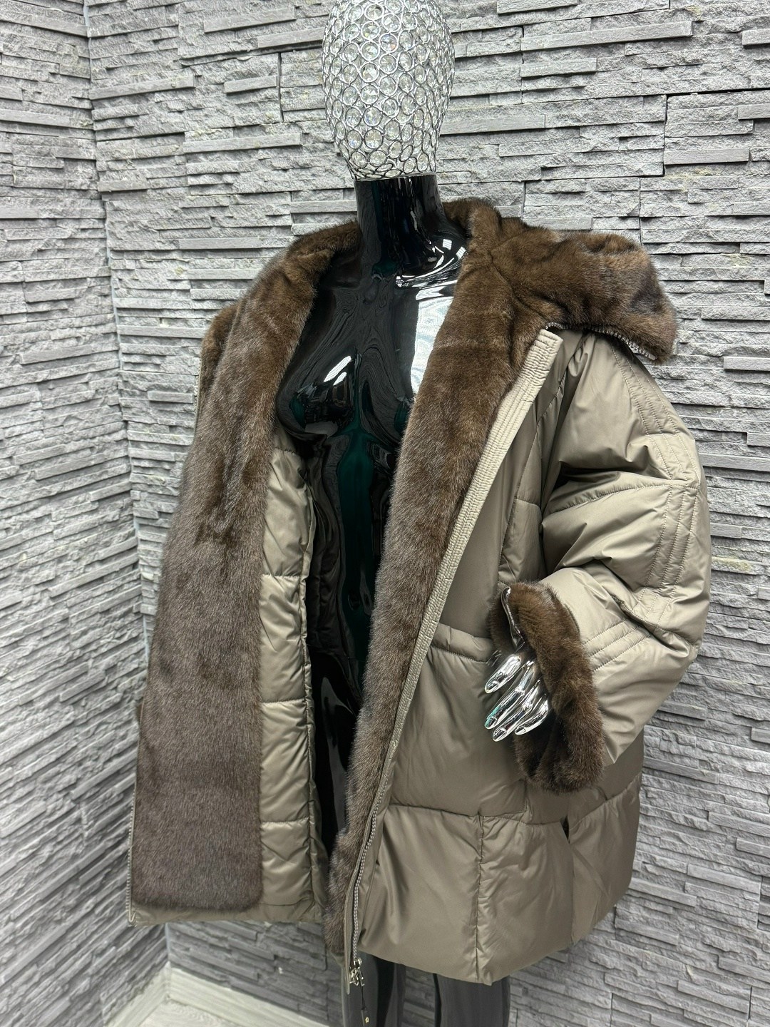 пуховики женские,пуховик утепленный,пуховик зимний женский,пуховики оверсайз,пуховики с мехом