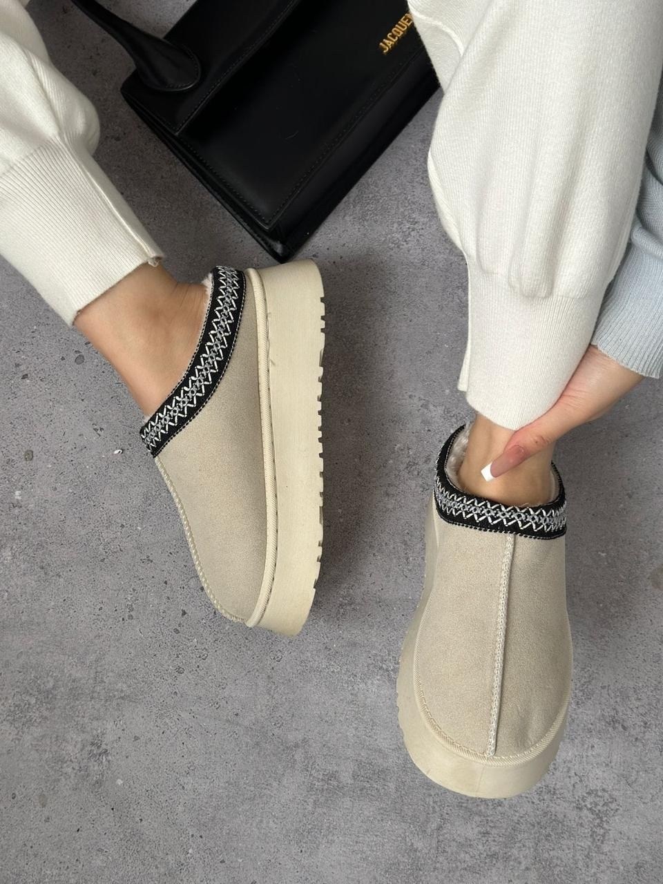 ,женские угги,женская ,угги короткие мини на толстой подошве ugg fayz shoes,угги