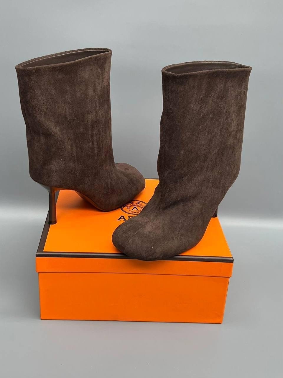 замшевые ботильоны прада женские,замшевые ботильоны,коричневые замшевые ботильоны,коричневые ботильоны,женские ботильоны
