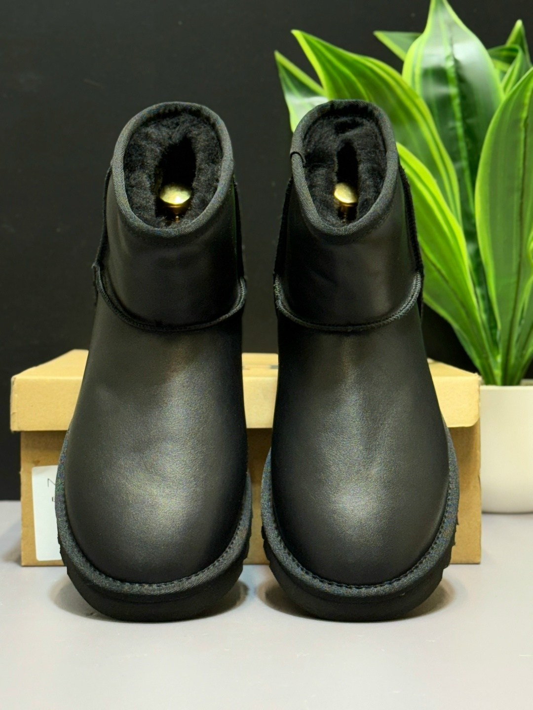 мужские угги ugg classic mini зимние черные,ugg mens classic mini metallic black,мужские угги ugg classic с мехом черные большие размеры,мужские угги,мужские угги ugg