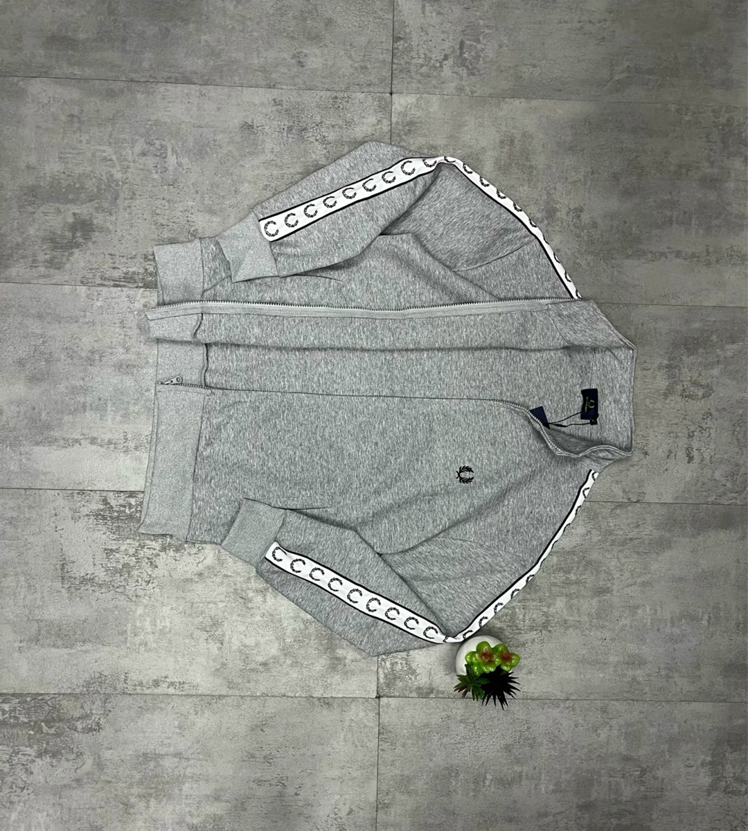 мужская кофта,fred perry олимпийка с лампасами,олимпийка фред перри белая,кофта fred perry,кофта для мужчин