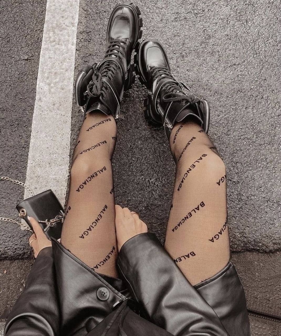 колготки баленсиага с надписями,баленсиага колготки,колготки модные,колготки balenciaga,колготки женские капроновые с рисунком баленсиага