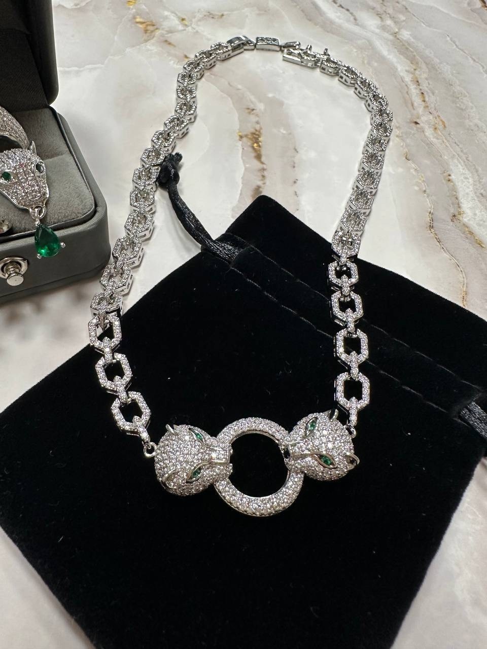 ожерелье,цепочка ожерелье,модное ожерелье,колье,цепь колье