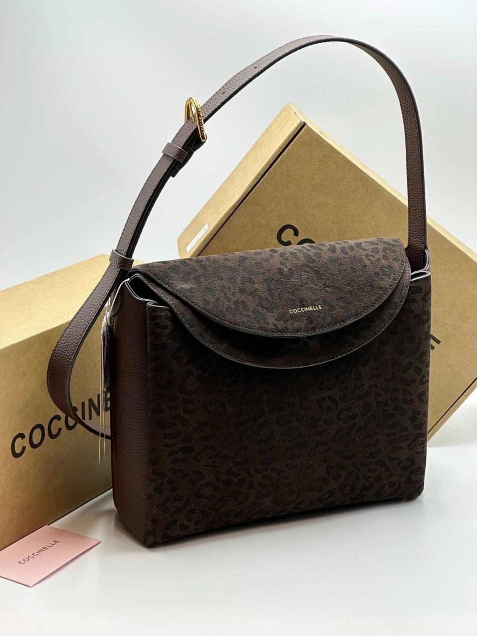 сумка женская coccinelle натуральная замша,сумка coccinelle,замшевая сумка coccinelle,замшевая сумка через плечо eclyps из матовой кожи coccinelle черный,сумка coccinelli натуральная замша 25 × 16 × 6