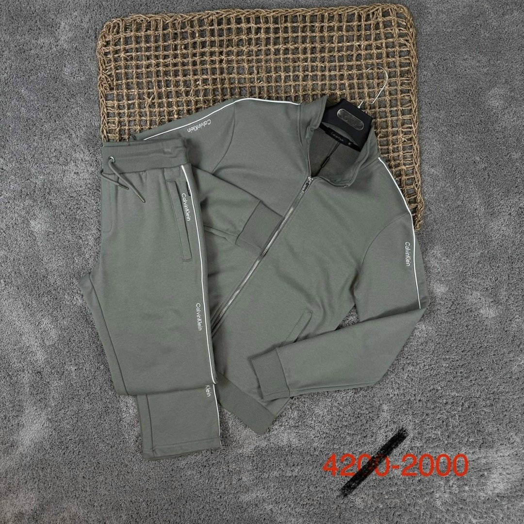 спортивный костюм brunello cucinelli,костюм спортивный,мужские спортивные костюмы,brunello cucinelli костюм,мужская мода