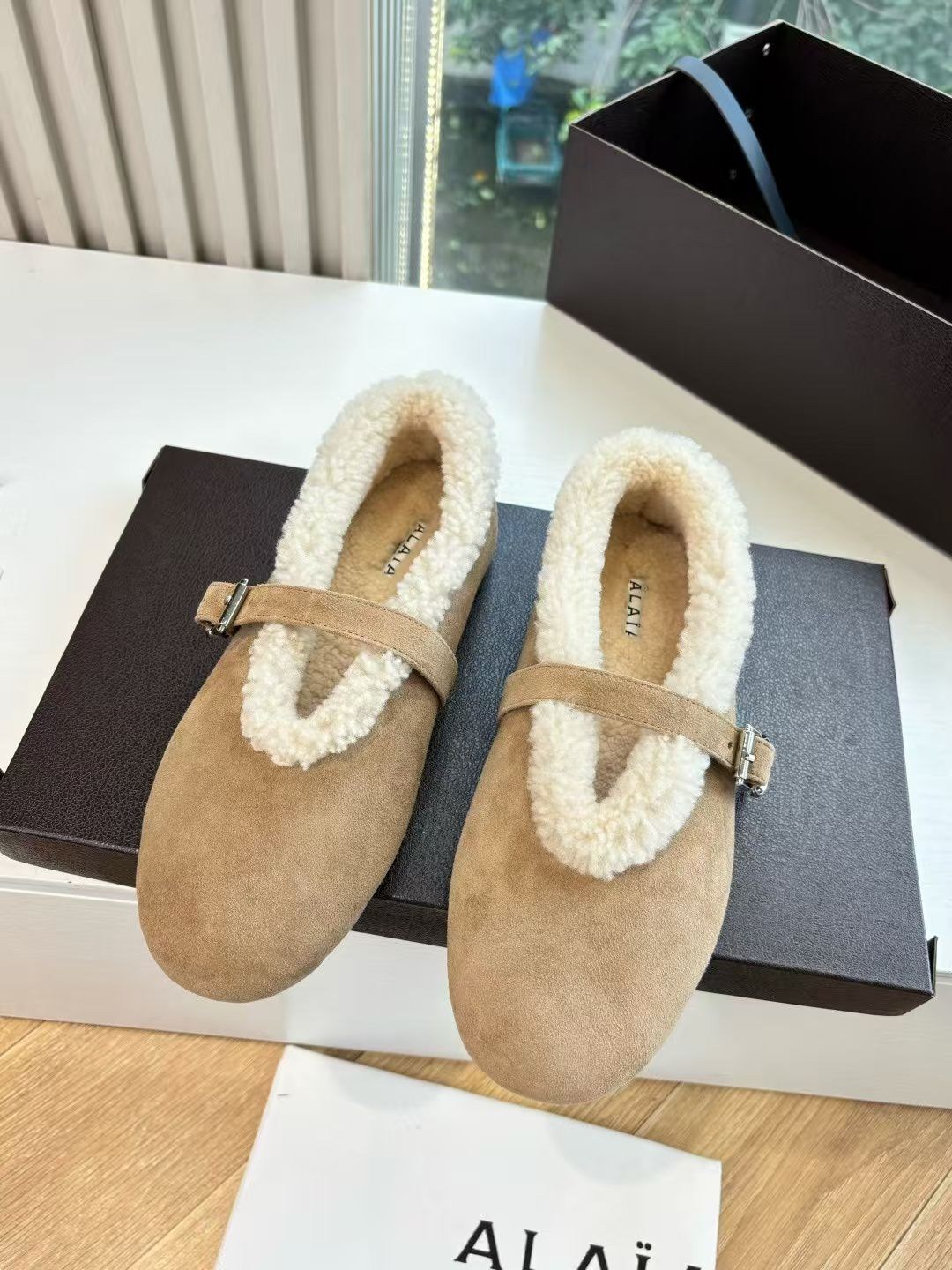 ,угги женские,меховая ,тапочки модные,угги тапки