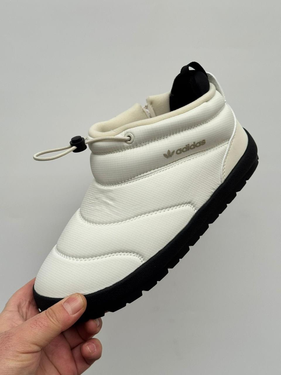 зимние сапоги adidas цвет белый,,зимние сапоги adidas,женские зимние кроссовки adidas,сапожки adidas