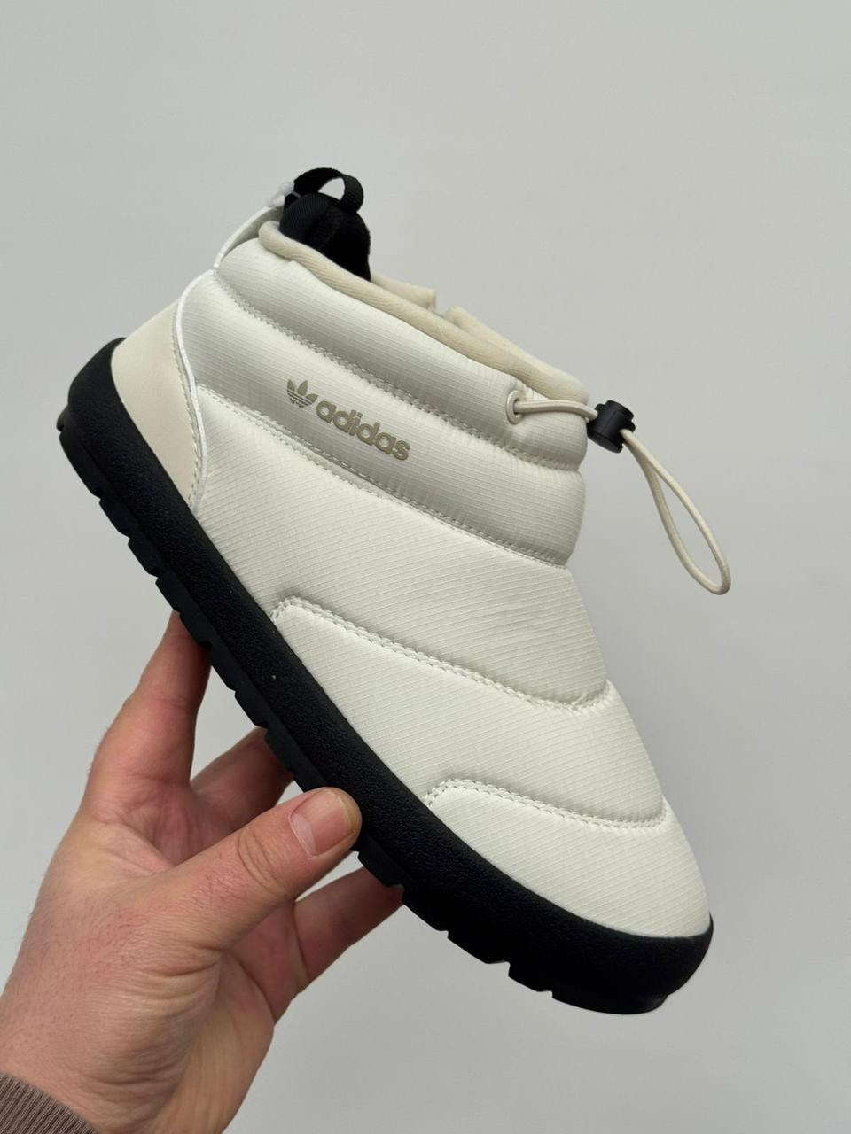 зимние сапоги adidas цвет белый,,зимние сапоги adidas,женские зимние кроссовки adidas,сапожки adidas