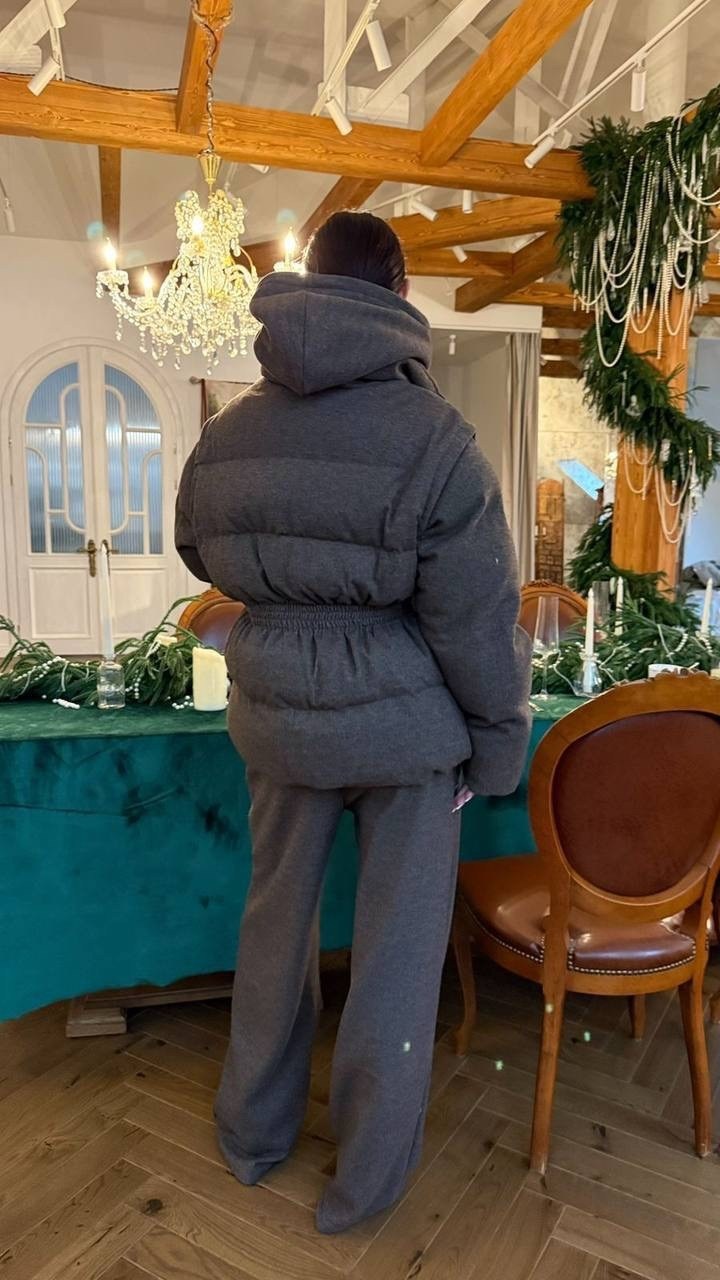 серый женский костюм тройка на флисе loro piana,темно-серый женский костюм тройка на флисе loro piana,женский костюм loro piana,костюм тройка miu miu,костюм тройка женский