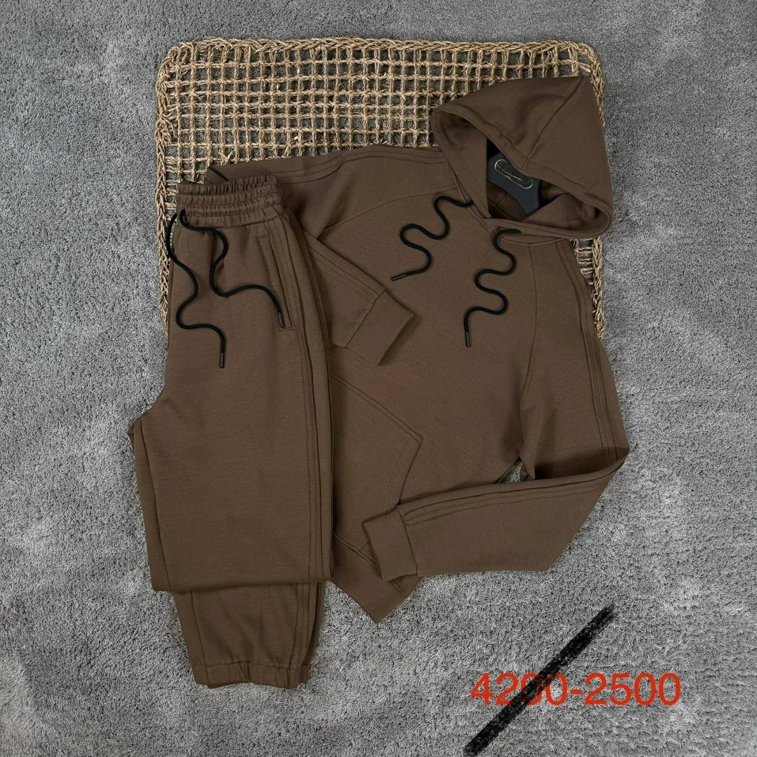 спортивный костюм brunello cucinelli,костюм спортивный,мужские спортивные костюмы,brunello cucinelli костюм,мужская мода