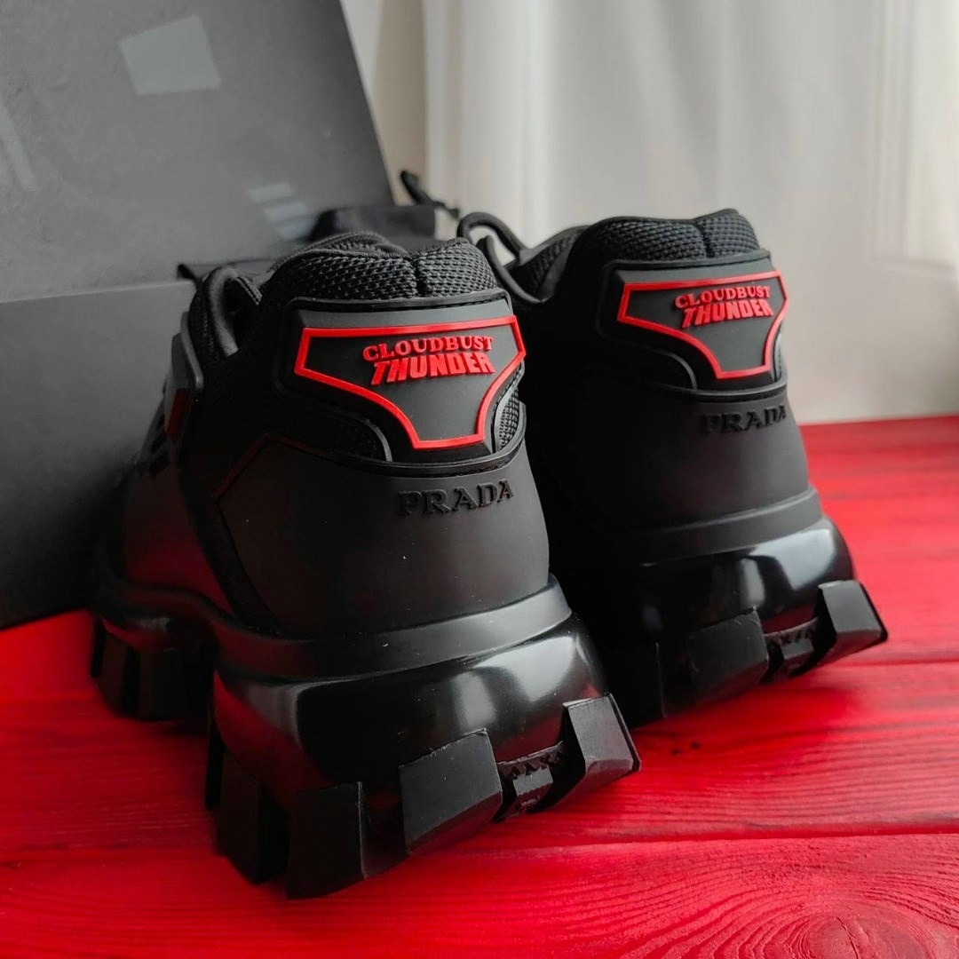мужские кроссовки prada,кроссовки prada,кроссовки prada cloudbust thunder prada,кроссовки cloudbust thunder на толстой подошве prada черный,женские массивные кроссовки prada cloudbust thunder