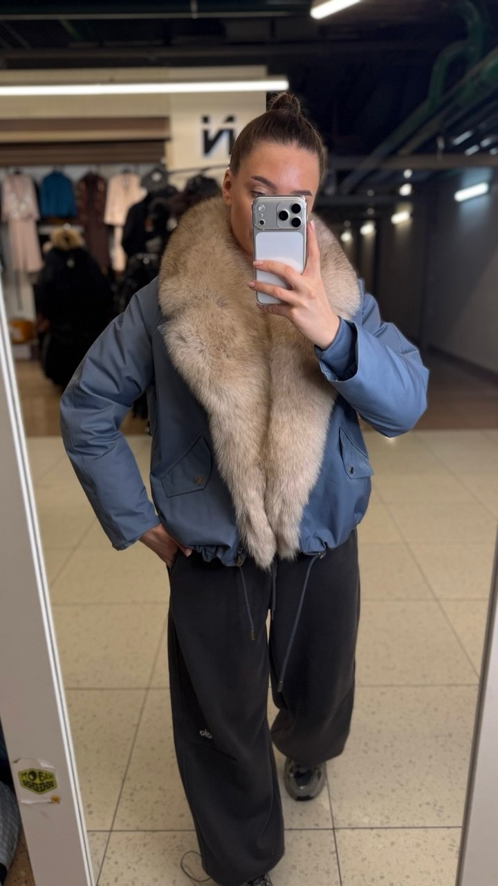 max mara женский синий пуховик с мехом,женский синий пуховик с натуральным мехом max mara,пуховики с натуральным мехом,пуховик с мехом,пуховик женский