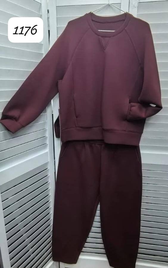 трикотажные костюмы,костюм бордовый,костюм женский из футера,женский спортивный костюм,свитшот и брюки