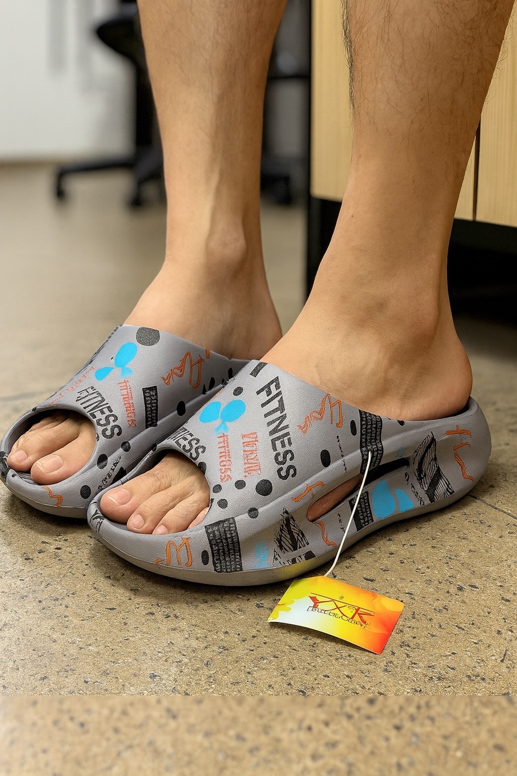 мужские шлепанцы,тапочки модные,летние тапочки,тапочки для дома,шлепанцы женские