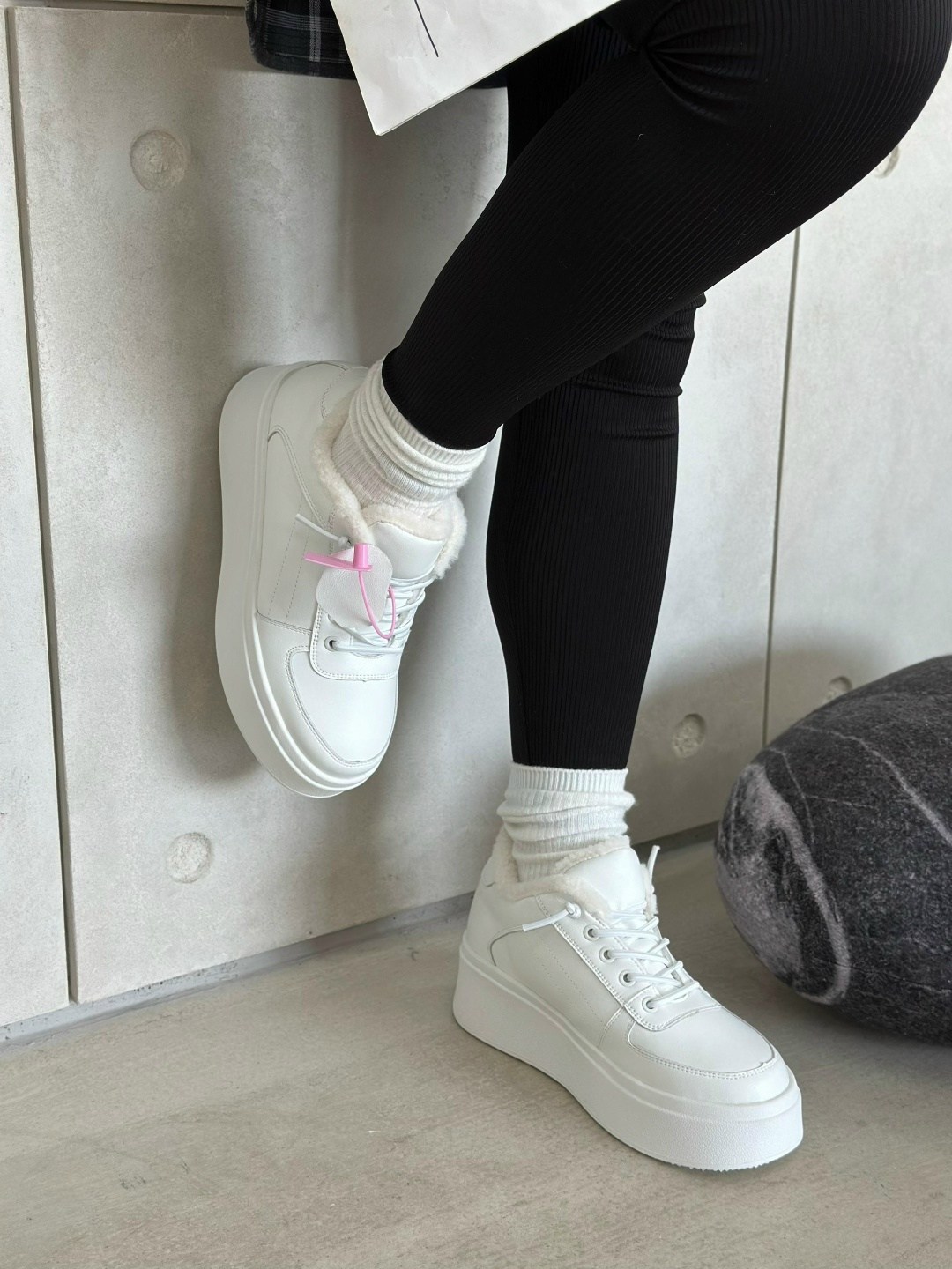 ,кроссовки женскиe,женские кроссовки белые,белые зимние кроссовки женские,белые кроссовки