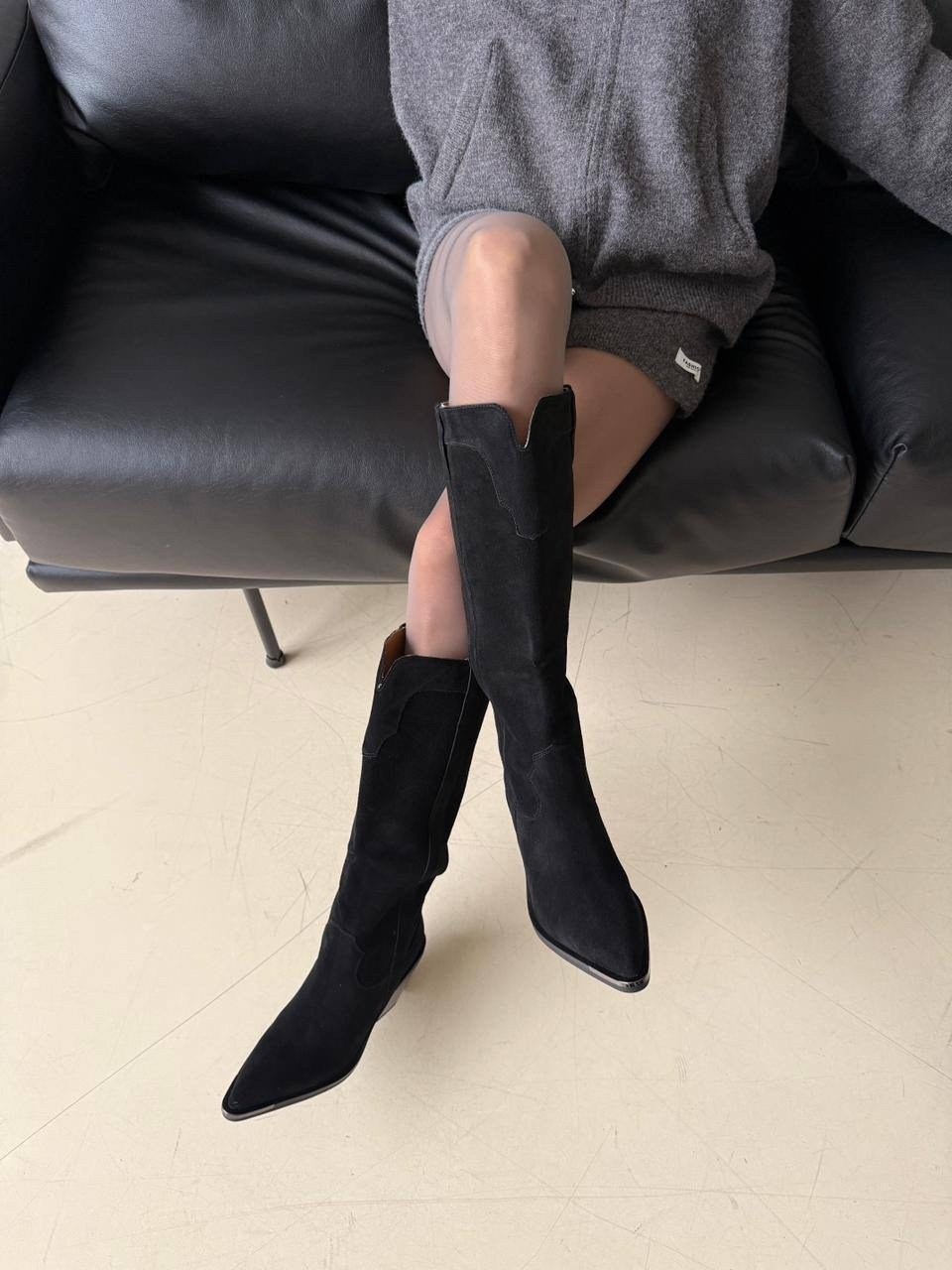 сапоги казаки женские высокие натуральная замша демисезонные,высокие сапоги казаки для женщин из натуральной замши,сапоги казаки,замшевые натуральные сапоги казаки на каблуке демисезонные,сапоги казак