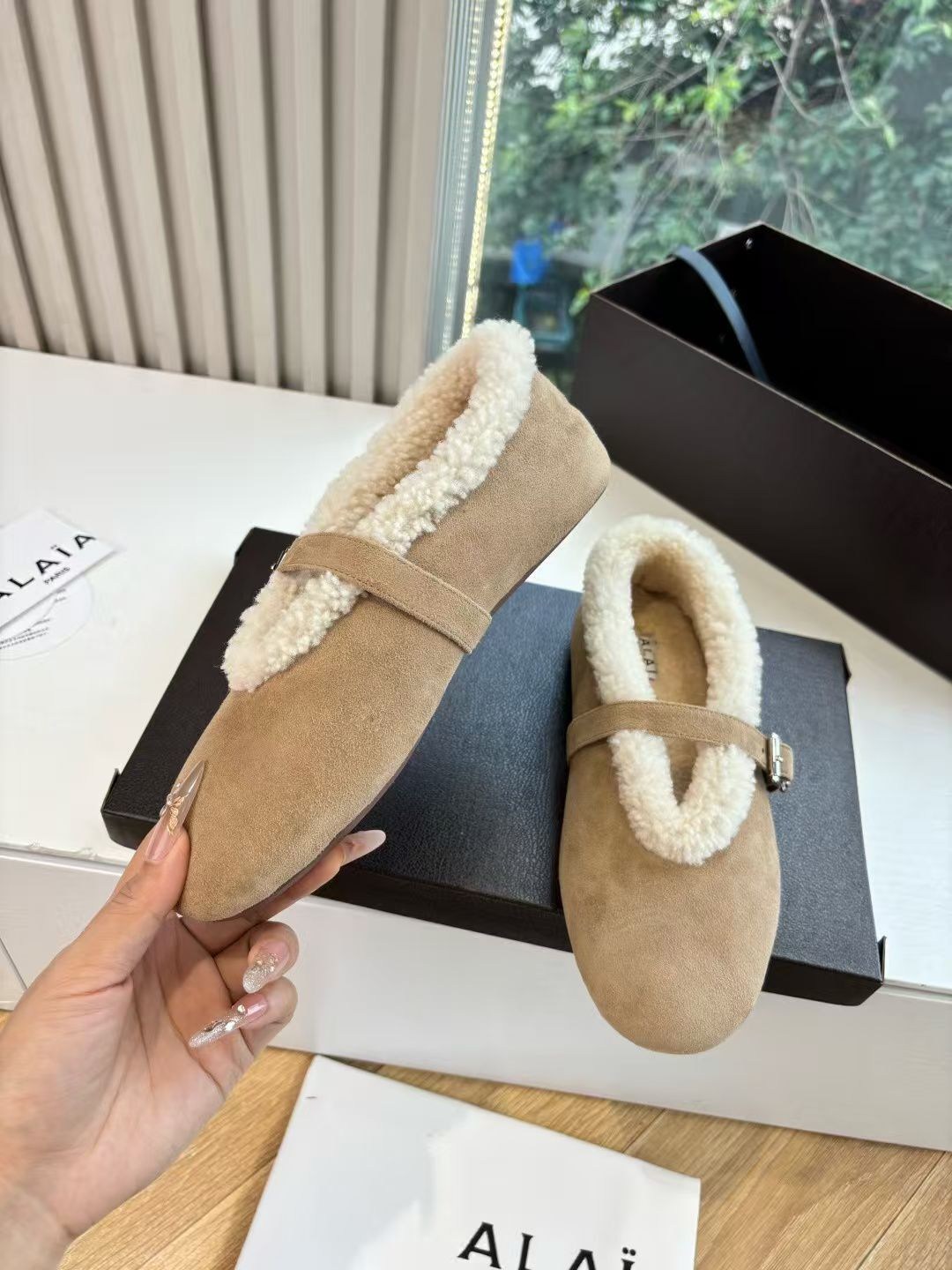 ,угги женские,меховая ,тапочки модные,угги тапки