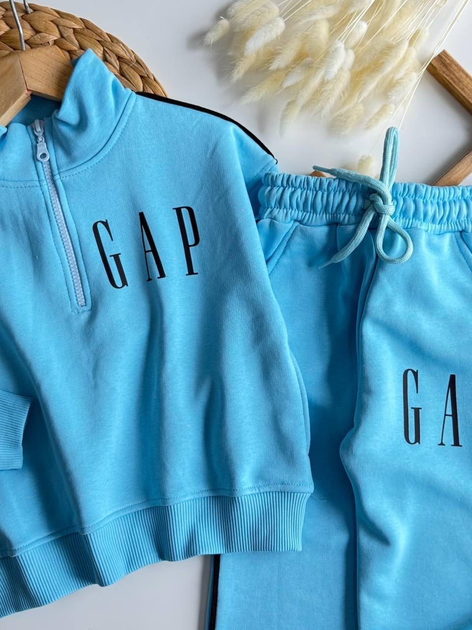 спортивный костюм gap,костюм на флисе,костюмы спортивные,костюмы спортивные детские,костюмы детские