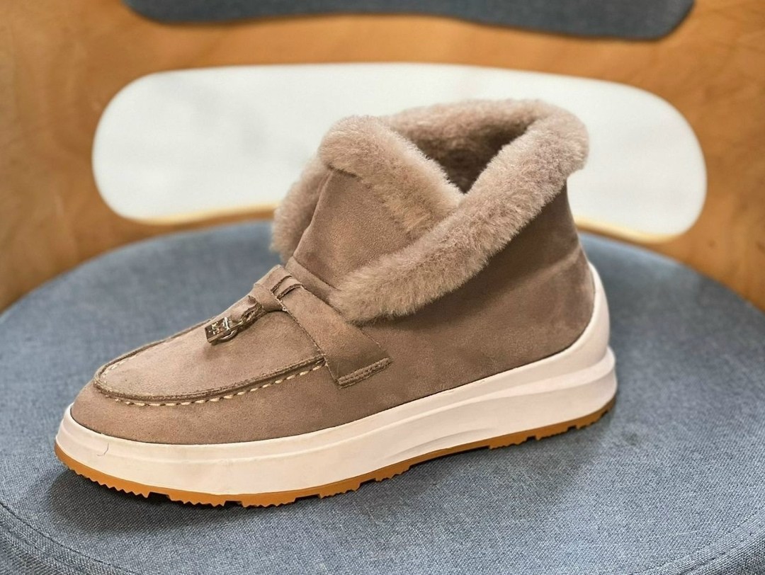 угги замшевые короткие лоферы с мехом sopra footwear,,женские ботинки с мехом loro piana open walk,женские зимние ботинки лоферы на плоской подошве из натуральной кожи с натуральным мехом,полубот