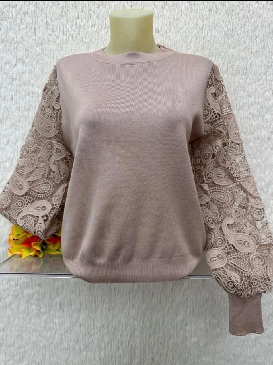 кофта женская,кашемировые кофты на е,блузка бежевая,женская блузка,кофта с кружевными рукавами