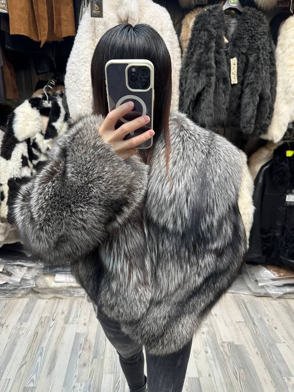 женская шуба из натурального меха чернобурки,шуба женская из импортного меха платины и чернобурки,шуба короткая мужская из натурального меха чернобурки,женское пальто из натурального меха чернобурки,п