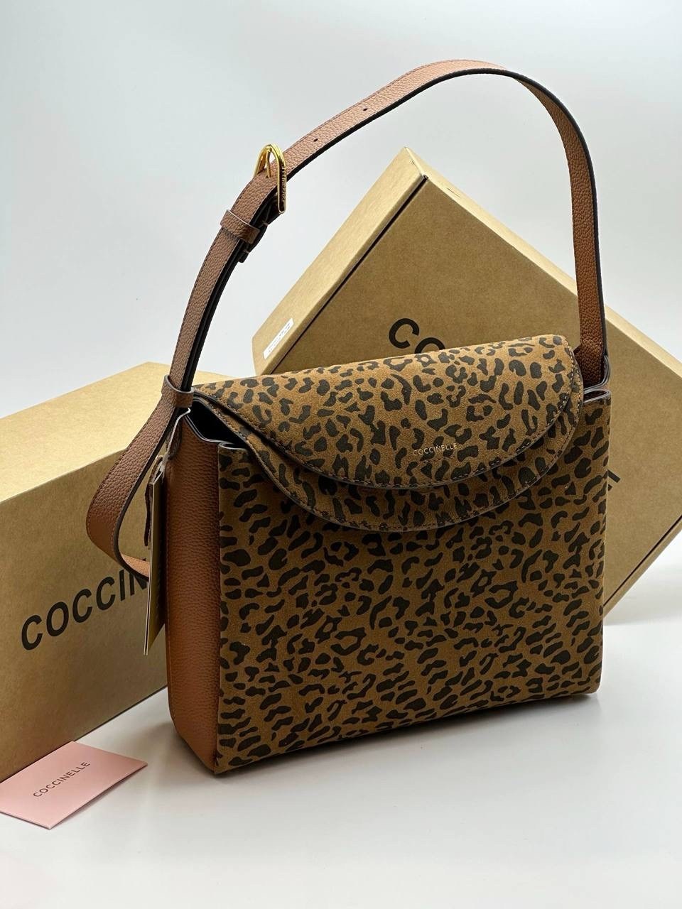 сумка женская coccinelle натуральная замша,сумка coccinelle,замшевая сумка coccinelle,замшевая сумка через плечо eclyps из матовой кожи coccinelle черный,сумка coccinelli натуральная замша 25 × 16 × 6