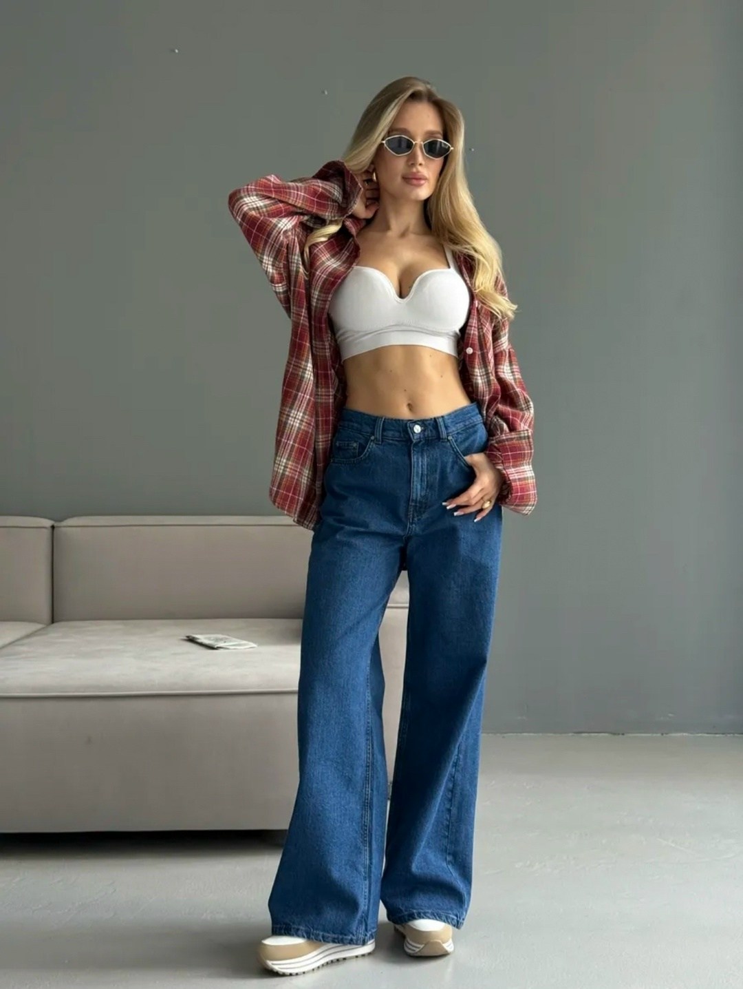 джинсы женские,джинсы широкие,джинсы женские клеш,модные джинсы,одежда джинсы