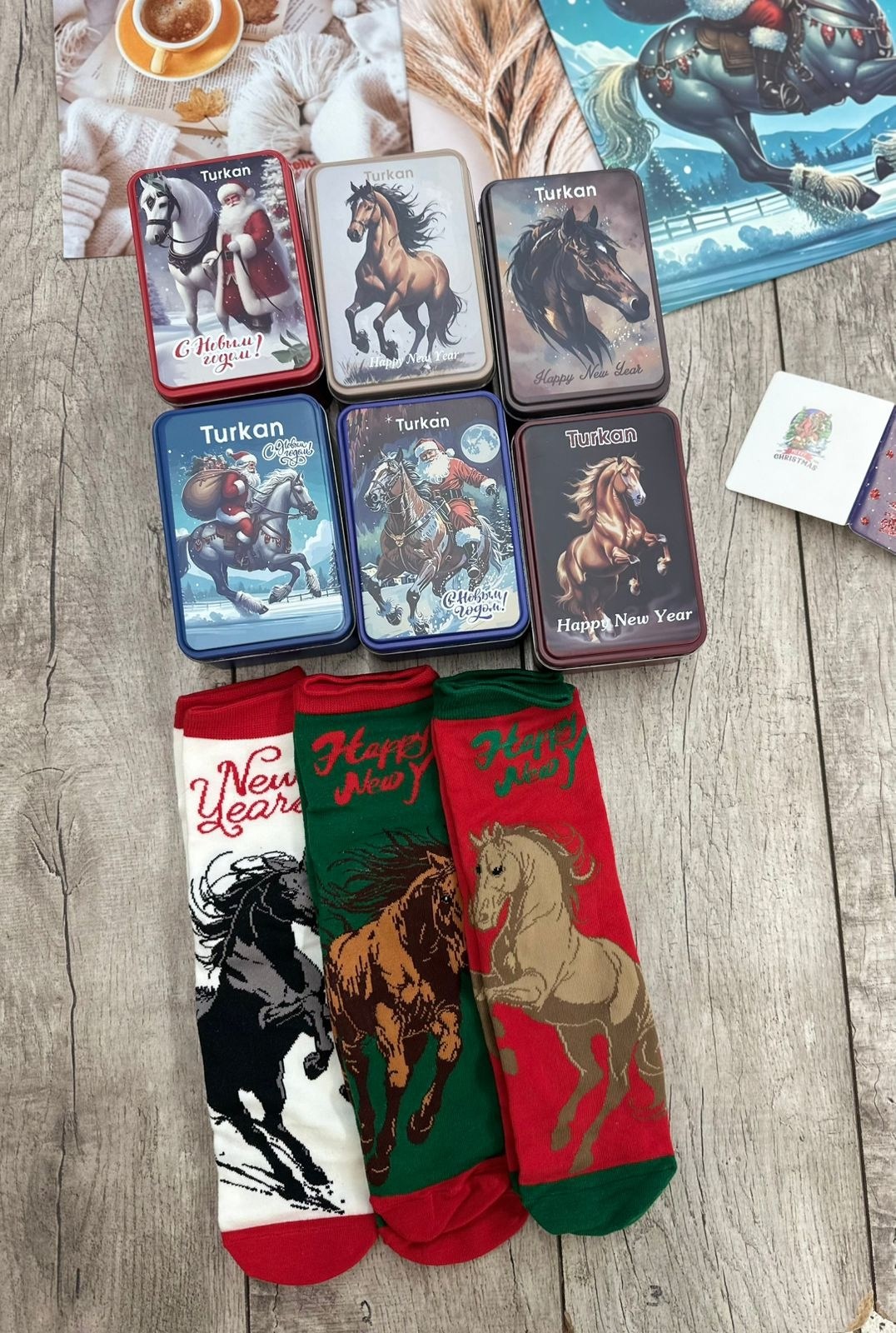 новогодние носки набор,носки мужские новогодние набор,мужские новогодние носки 3 пары с железной коробке арт: v11873,подарочная упаковка,новогодние наборы