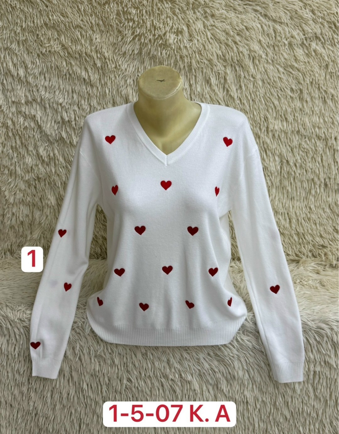 женская кофта,свитер с сердечками женский,женские свитера,кофта женская свитер,свитер для женщин