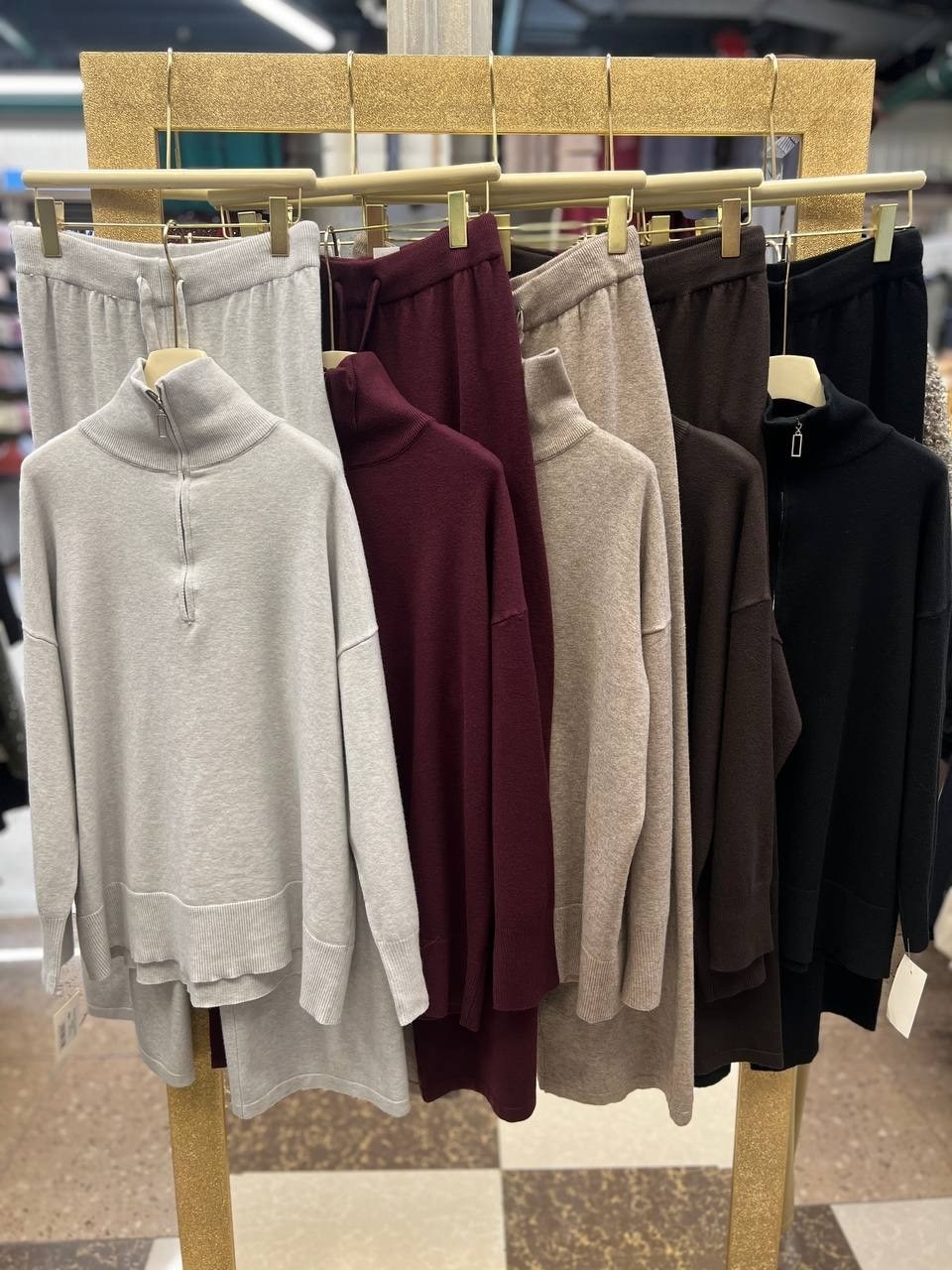 трикотажный костюм,кашемировый костюм loro piana,костюм трикотаж,кашемировый костюм,женские костюмы