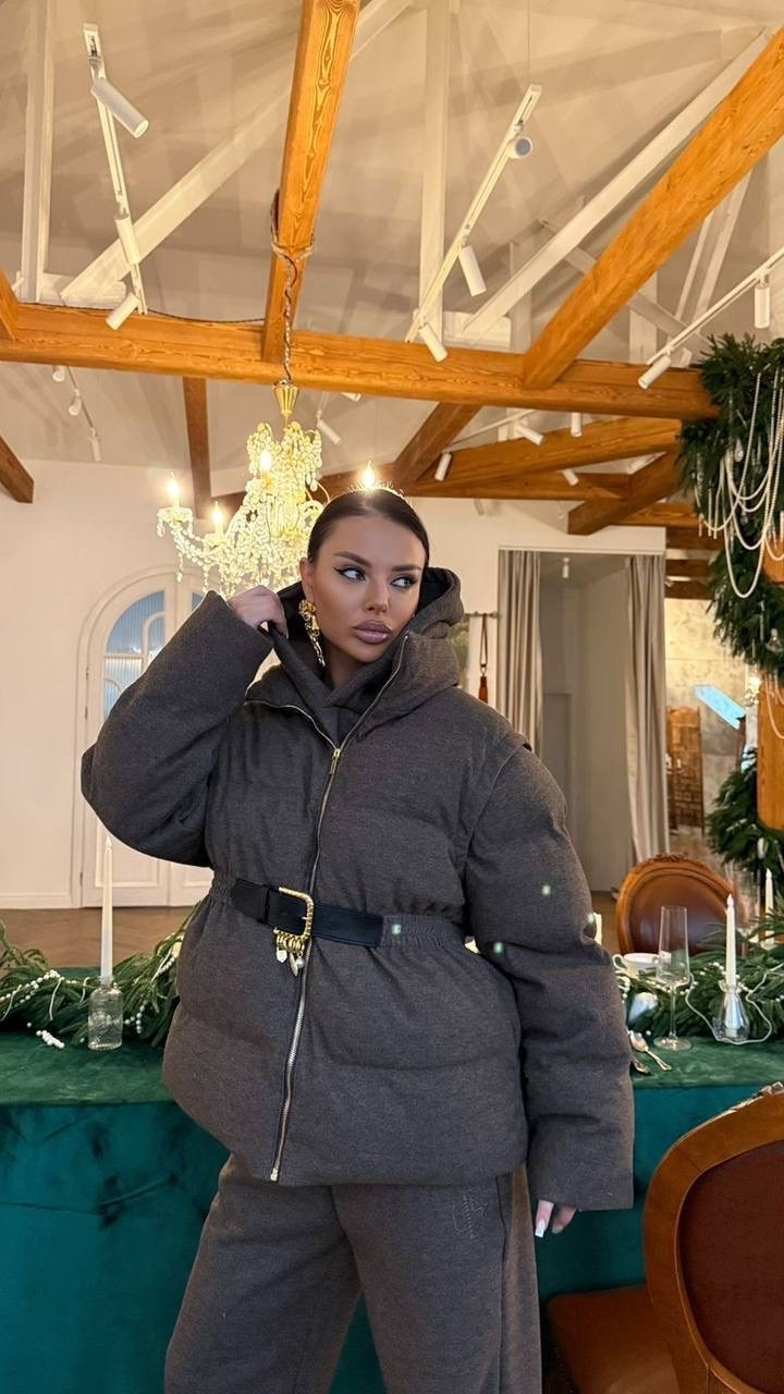 серый женский костюм тройка на флисе loro piana,темно-серый женский костюм тройка на флисе loro piana,женский костюм loro piana,костюм тройка miu miu,костюм тройка женский