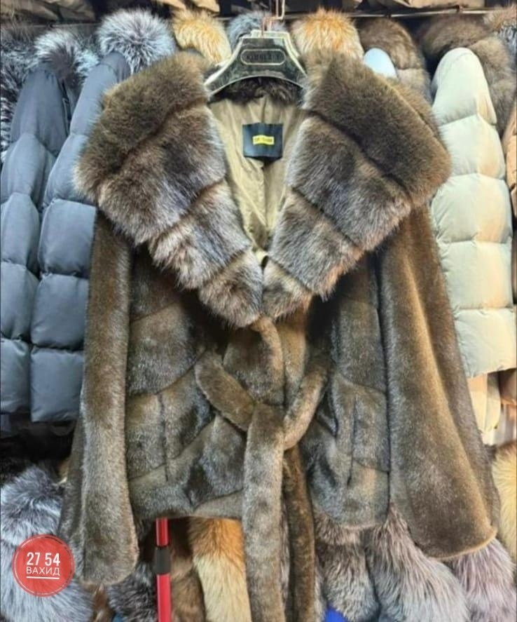 шубка из меха европейской норки с капюшоном из меха куницы,норковая шуба,шубка из меха норки с английским воротником,шубка,шуба