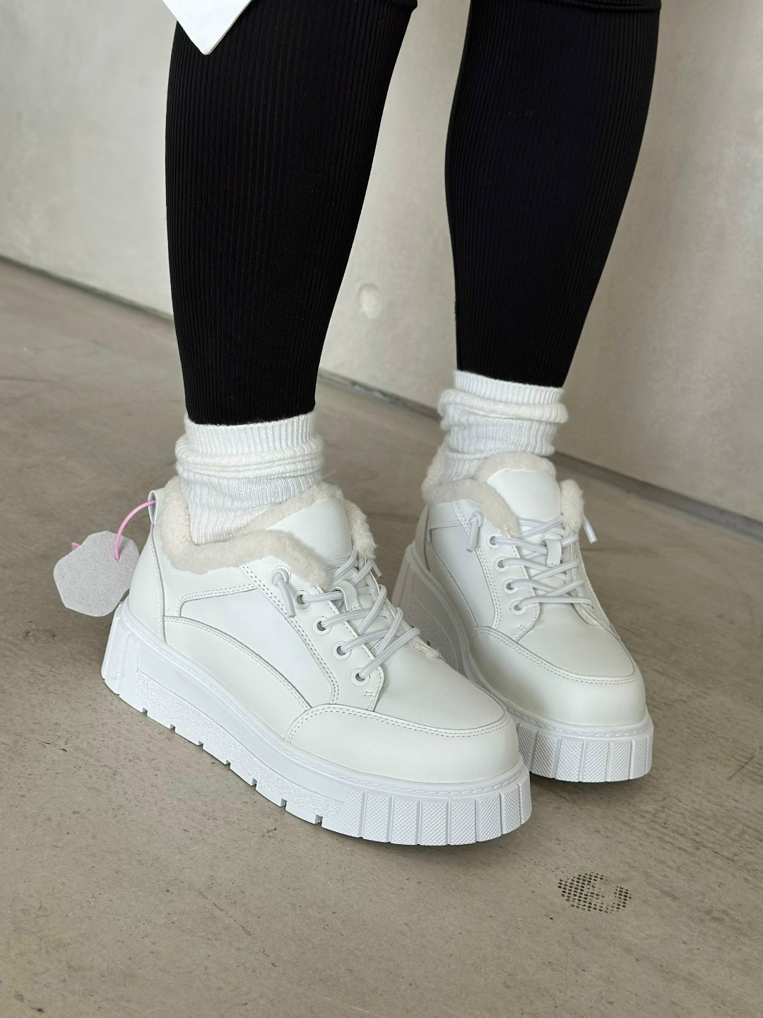 ,кроссовки женскиe,женские кроссовки белые,белые зимние кроссовки женские,белые кроссовки