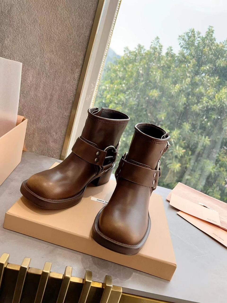 ботинки miu miu,,ботинки miu,кожаные ботильоны,женские ботинки