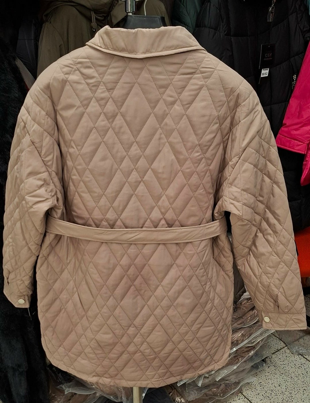 демисезонная куртка женская,куртка женская,демисезонная куртка,куртка стеганая,куртки женские демисезонные стеганные из финляндии