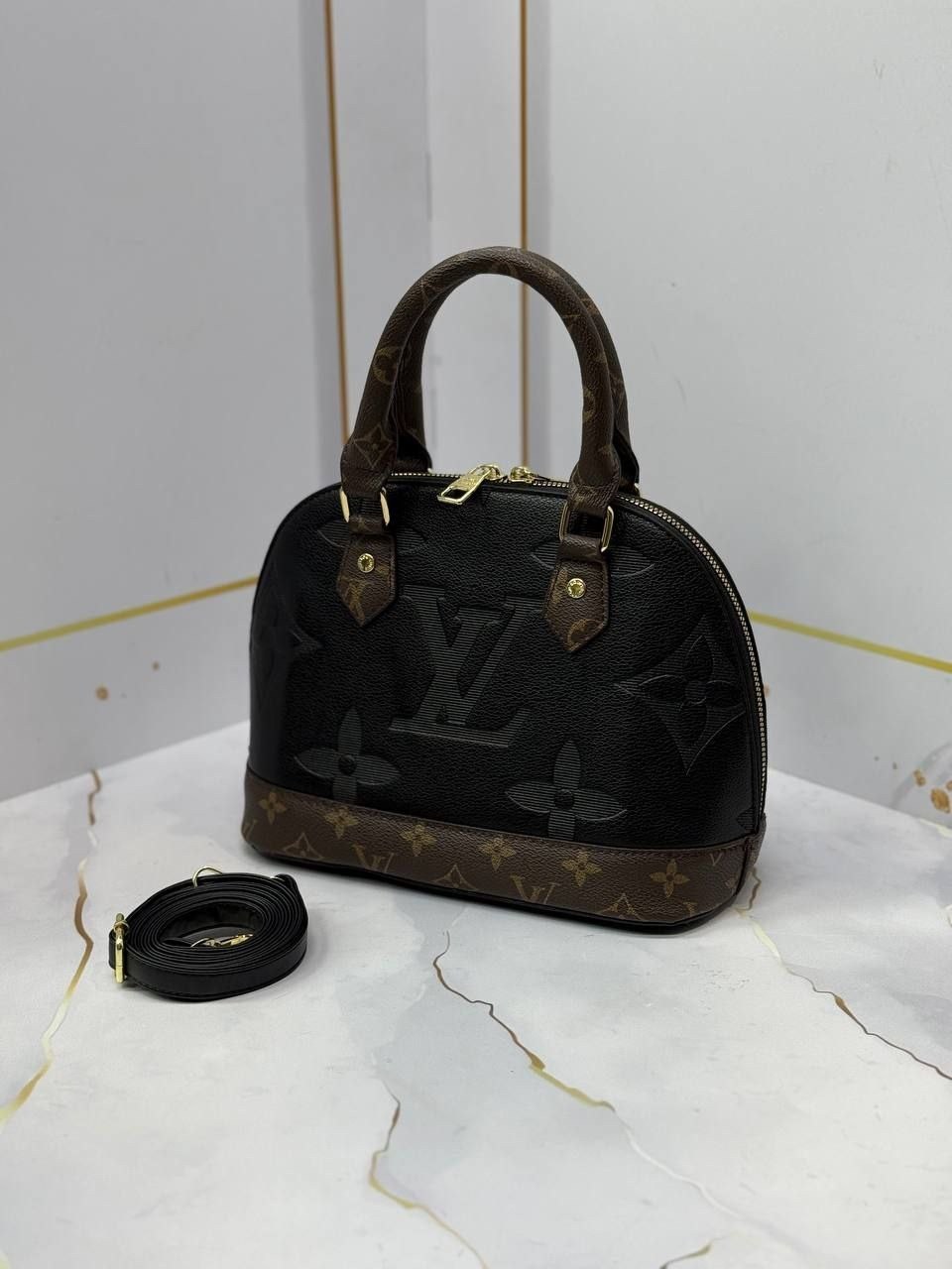 женская сумка louis vuitton alma bb коричневая,louis vuitton сумка,сумка louis vuitton женская,сумка луи виттон,сумка луи виттон черная женская