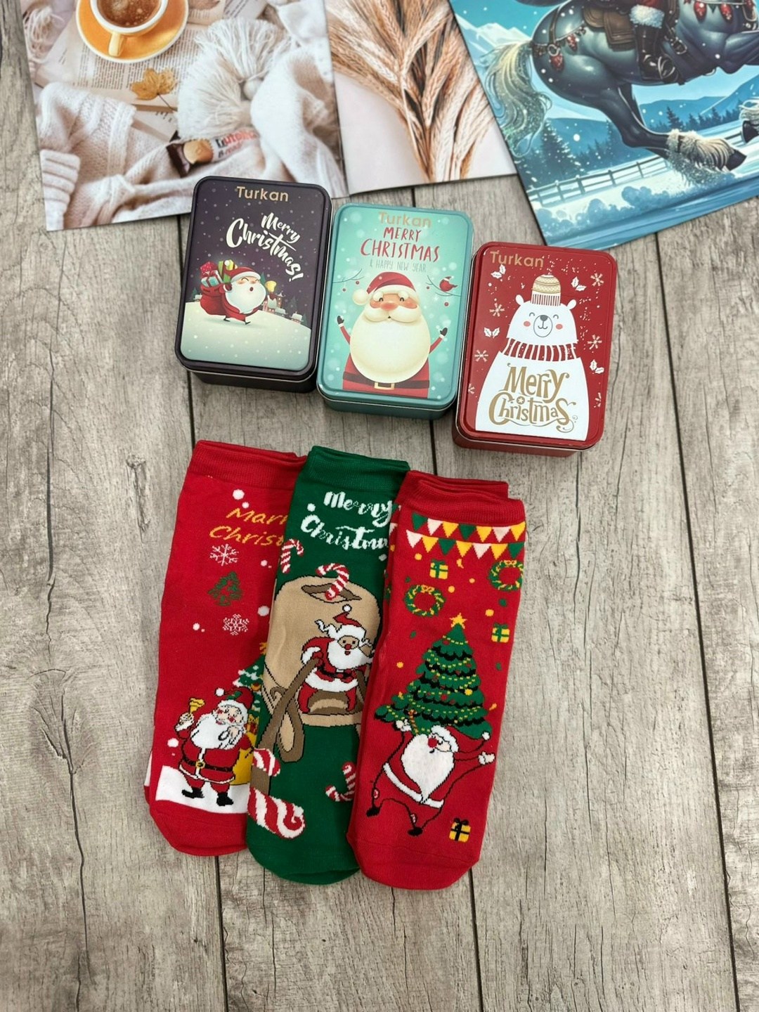 носки новогодние в подарочной коробке 3 пары turkan,жестяная новогодняя коробка,жестяная коробка,новогодние подарки,рождественский контейнер для печенья