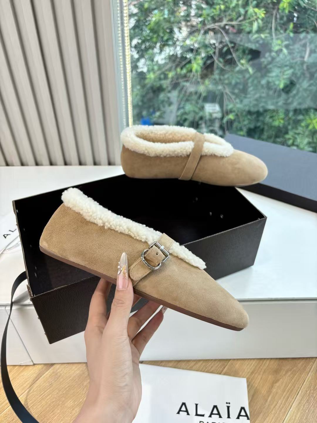 ,угги женские,меховая ,тапочки модные,угги тапки